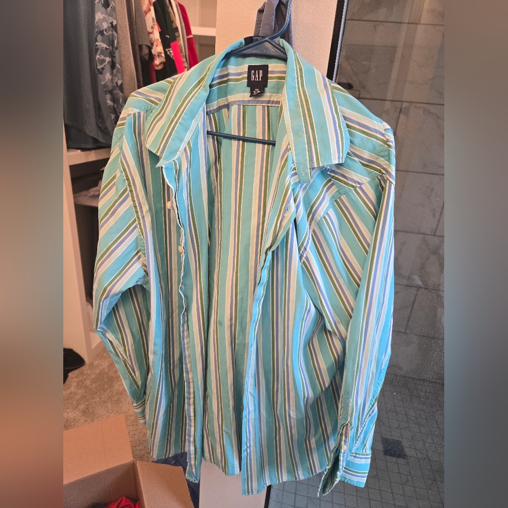 GAP Blue and Green Casual Button Down Shirt